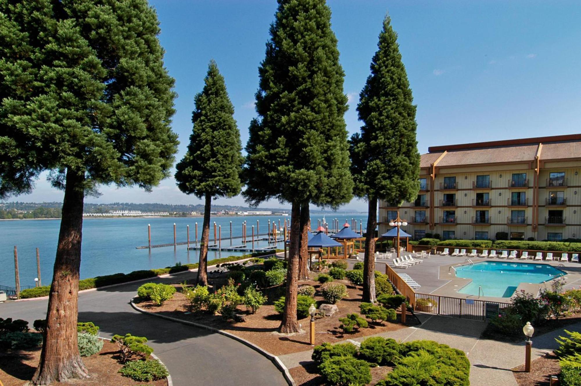 Holiday Inn Portland - Columbia Riverfront, An Ihg Hotel Exterior photo